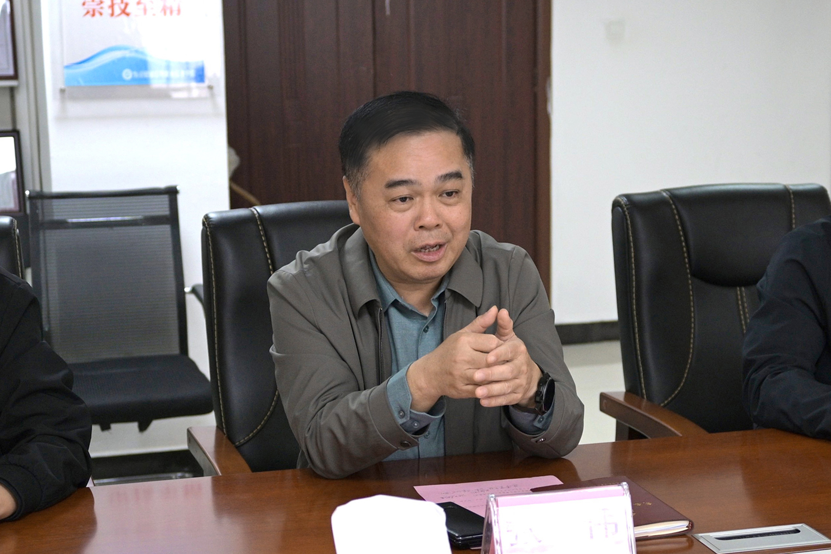 1736741486576210.jpg 1736741486576210.jpg