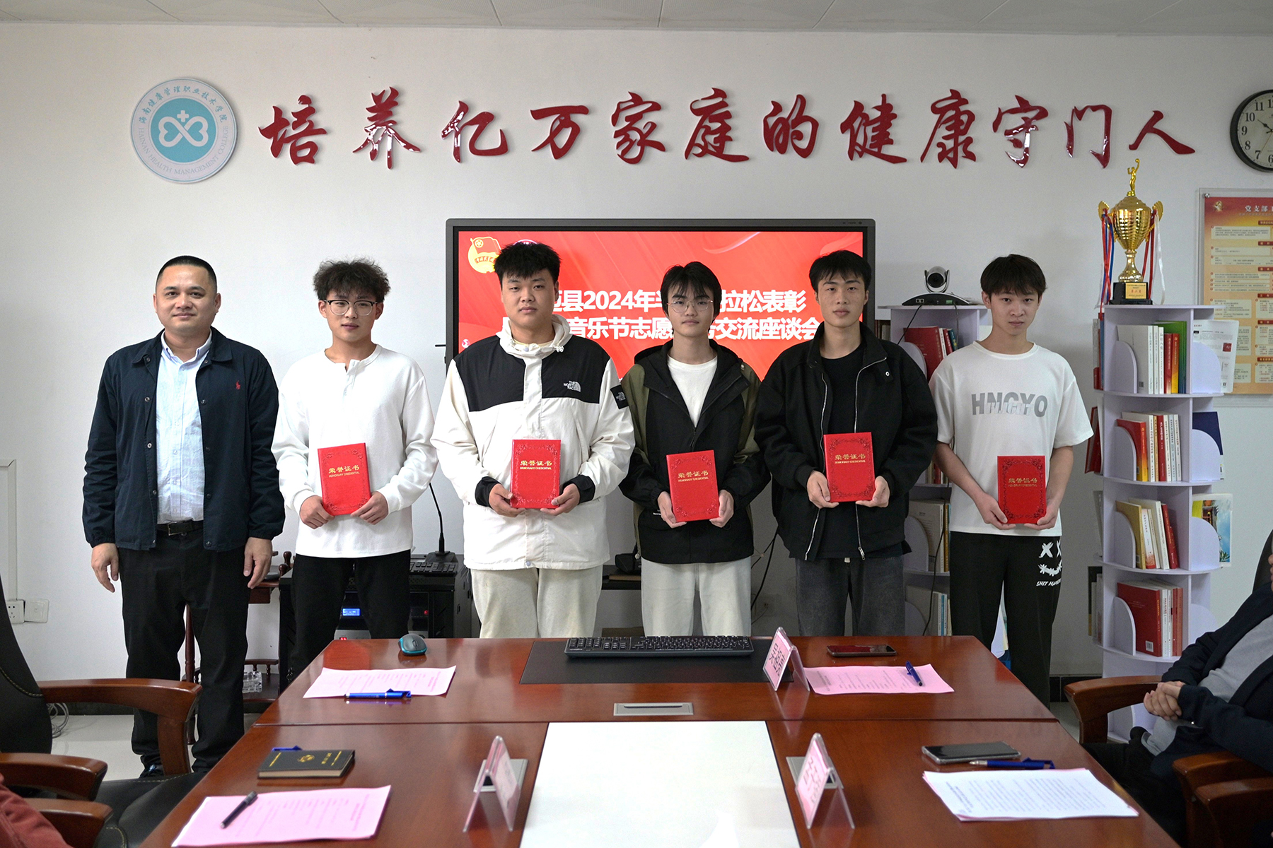 1736741509491220.jpg 1736741509491220.jpg