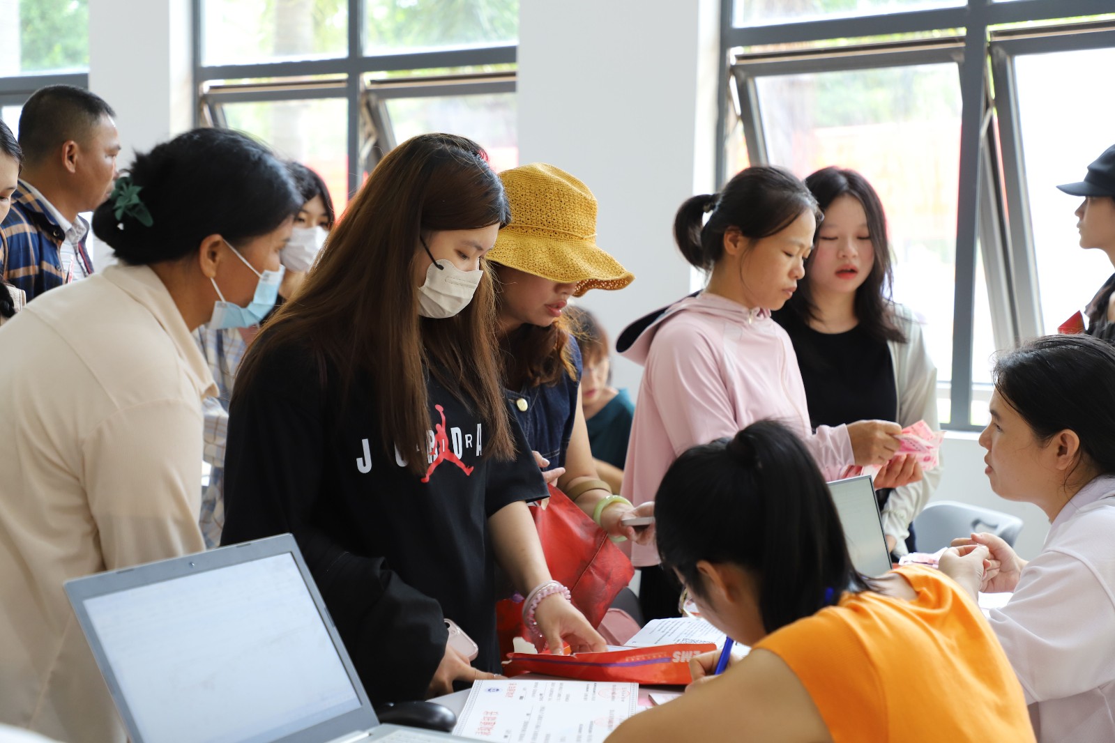 1757763940597475.jpg 1757763940597475.jpg