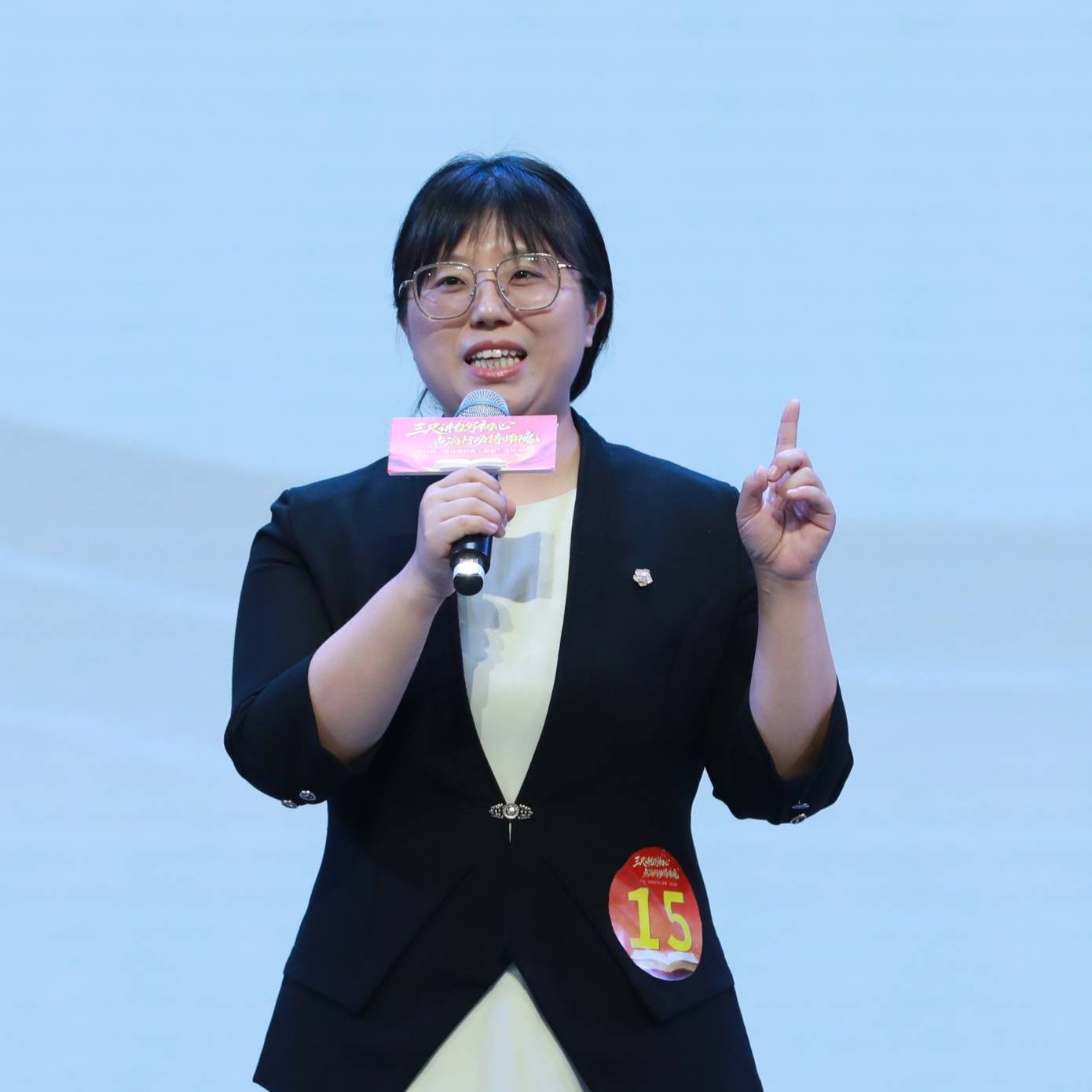 她把教书育人当作一份凭良心的事业